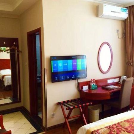 Greentree Inn Bole Wanxianghui Express Hotel Ngoại thất bức ảnh