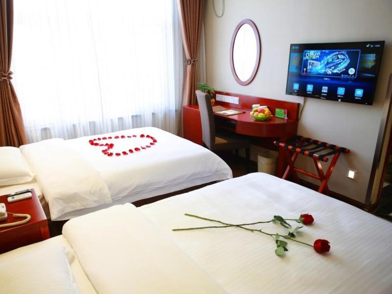 Greentree Inn Bole Wanxianghui Express Hotel Ngoại thất bức ảnh