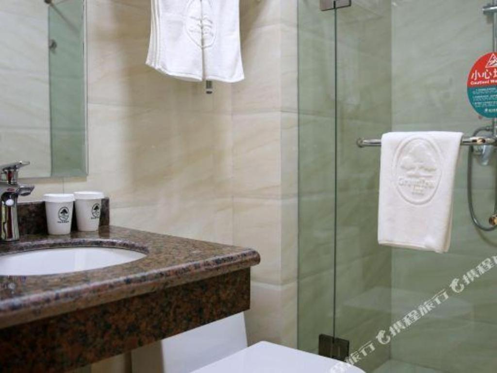 Greentree Inn Bole Wanxianghui Express Hotel Ngoại thất bức ảnh