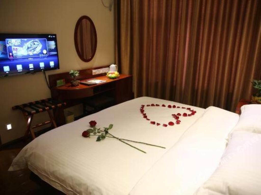 Greentree Inn Bole Wanxianghui Express Hotel Ngoại thất bức ảnh