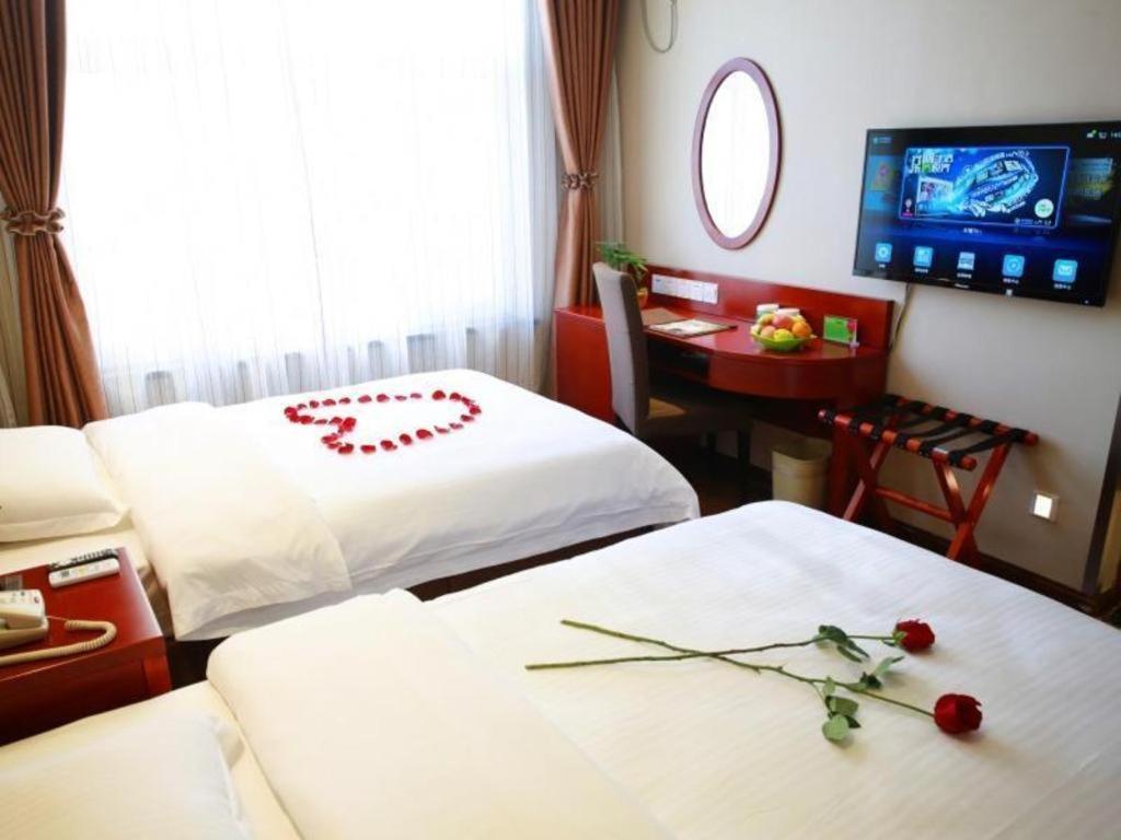 Greentree Inn Bole Wanxianghui Express Hotel Ngoại thất bức ảnh