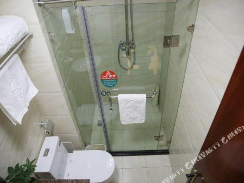 Greentree Inn Bole Wanxianghui Express Hotel Ngoại thất bức ảnh