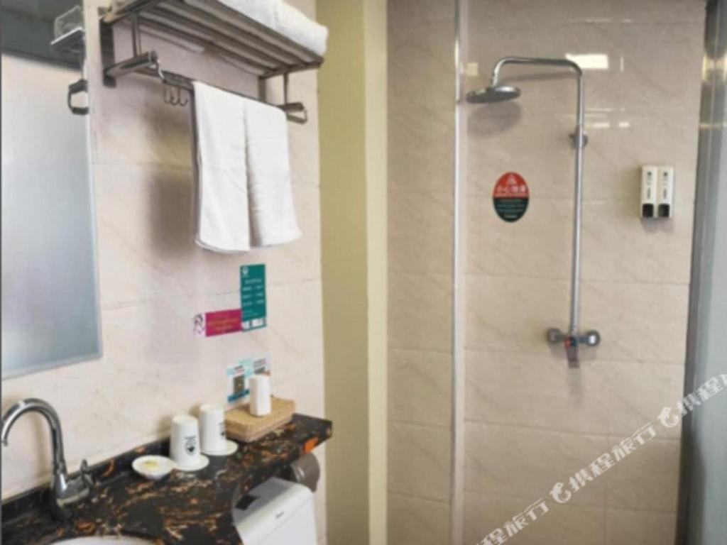 Greentree Inn Bole Wanxianghui Express Hotel Ngoại thất bức ảnh
